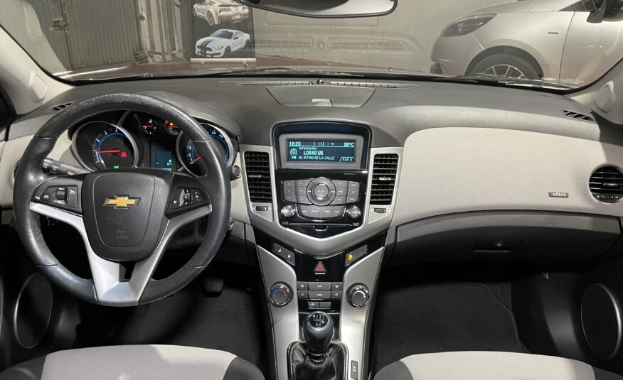 CHEVROLET CRUZE 1.6 LS+