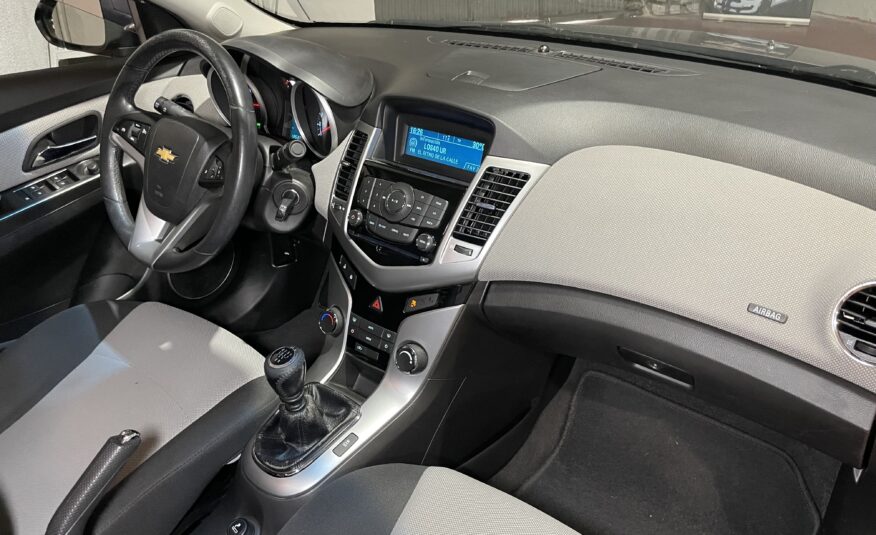 CHEVROLET CRUZE 1.6 LS+