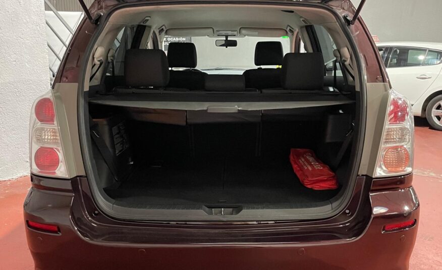 TOYOTA COROLLA VERSO 2.2 D-4D SOL