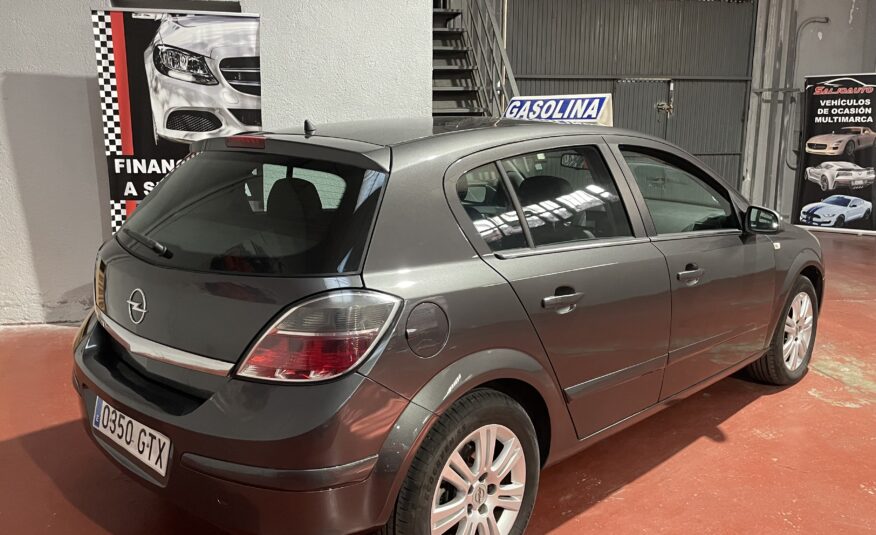 OPEL Astra 1.6 16V Edition