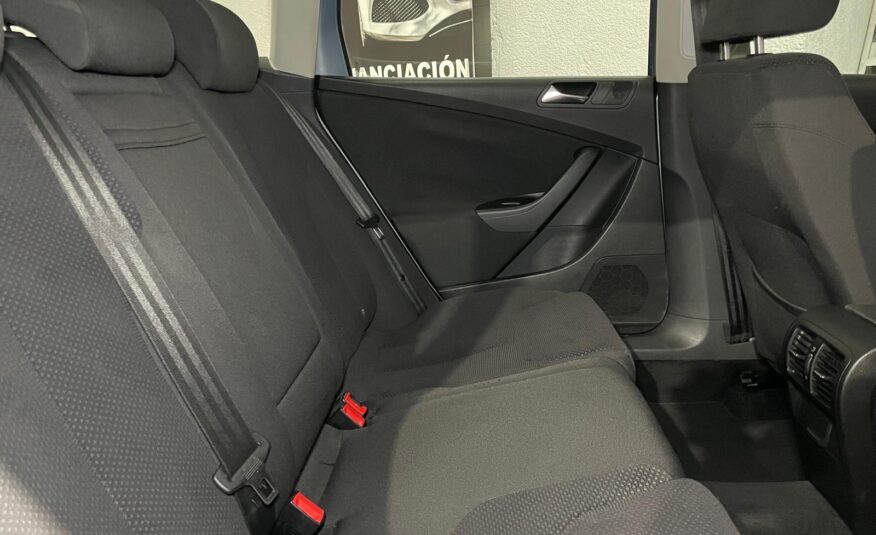 VOLKSWAGEN Passat Variant 2.0 TDi Edition Plus