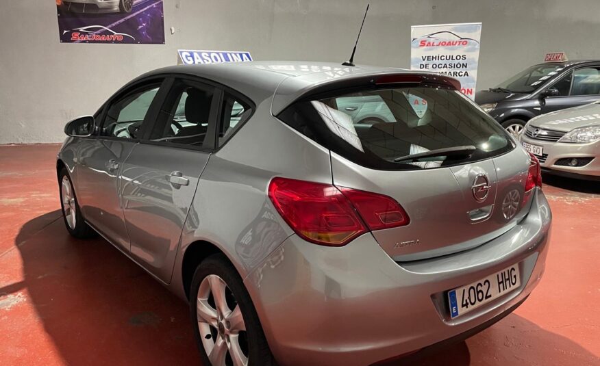 OPEL Astra 1.6 Selective