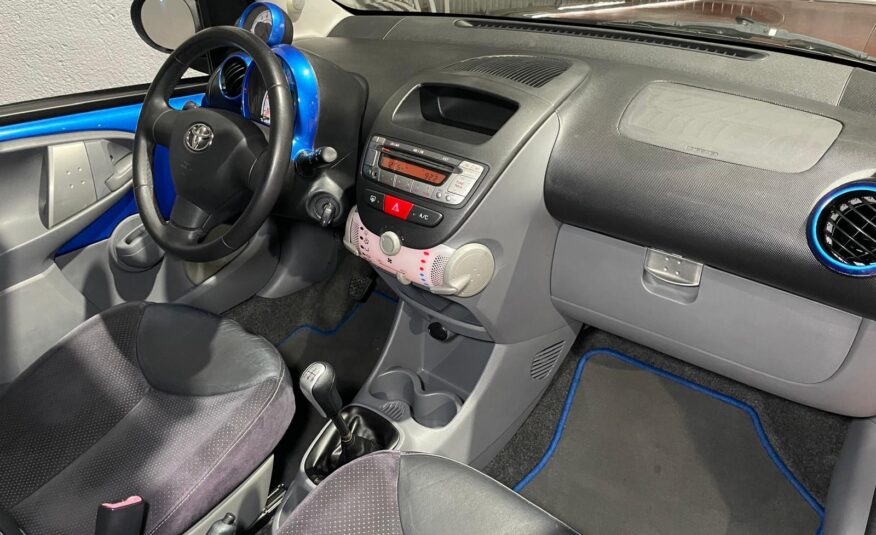 TOYOTA Aygo 1.0 VVTi Blue