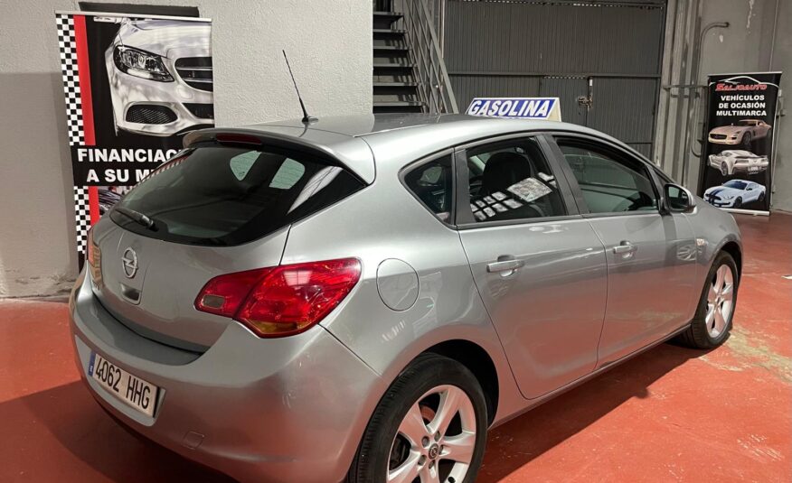 OPEL Astra 1.6 Selective