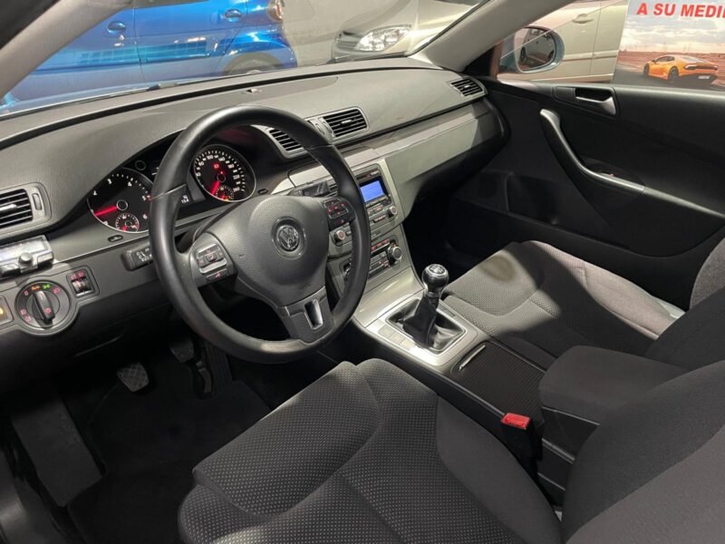 VOLKSWAGEN Passat Variant 2.0 TDi Edition Plus