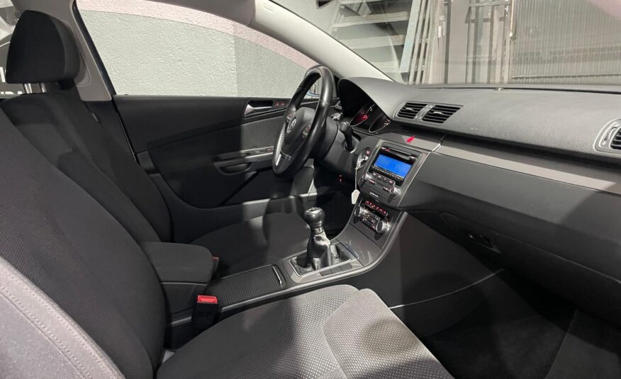 VOLKSWAGEN Passat Variant 2.0 TDi Edition Plus