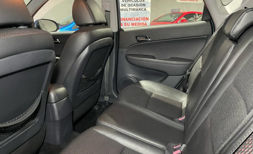 HYUNDAI i30 1.6 GLS FDU Style