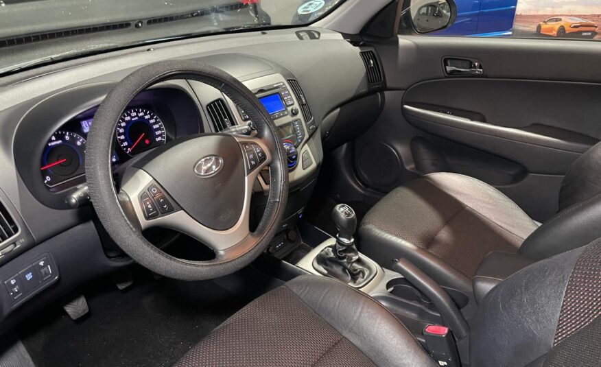 HYUNDAI i30 1.6 GLS FDU Style