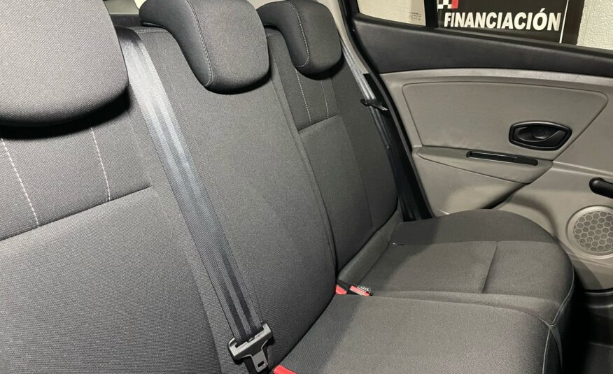 RENAULT Megane 1.6 16V Authentique