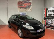RENAULT Megane 1.6 16V Authentique