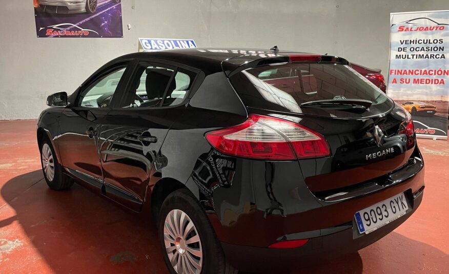 RENAULT Megane 1.6 16V Authentique