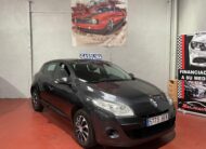 RENAULT Megane 1.6 16V Authentique