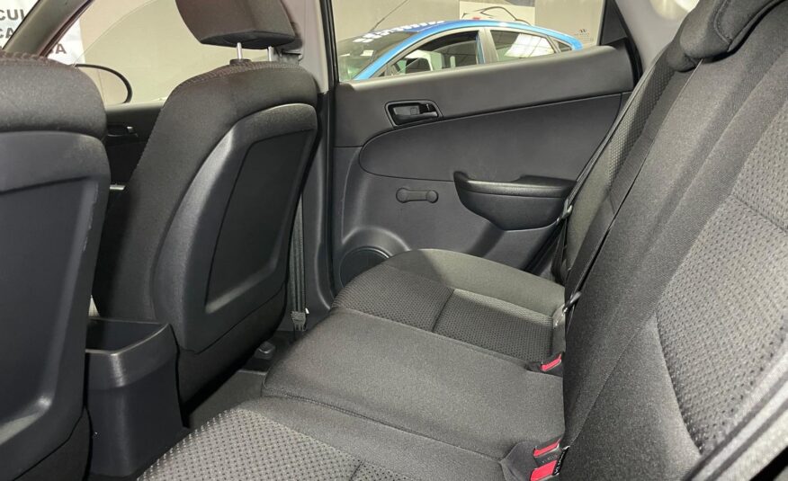 HYUNDAI i30 1.4 CVVT Classic GL
