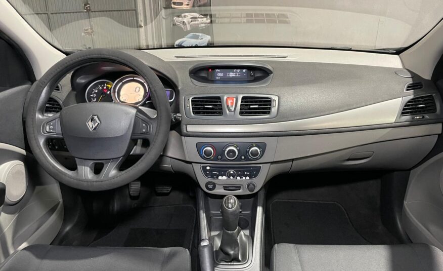 RENAULT Megane 1.6 16V Authentique