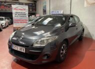 RENAULT Megane 1.6 16V Authentique