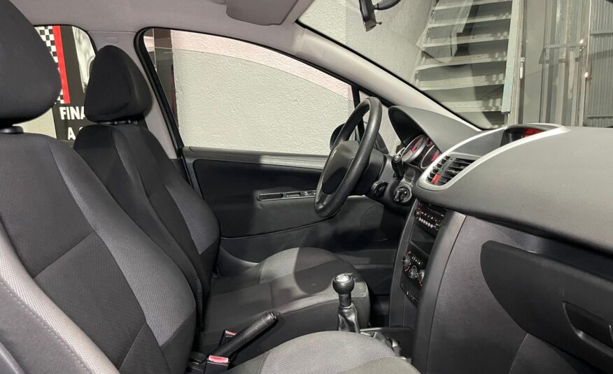 PEUGEOT 207 1.4 Confort