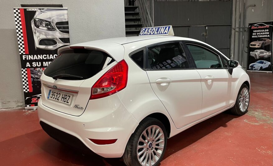 FORD Fiesta 1.4 Titanium