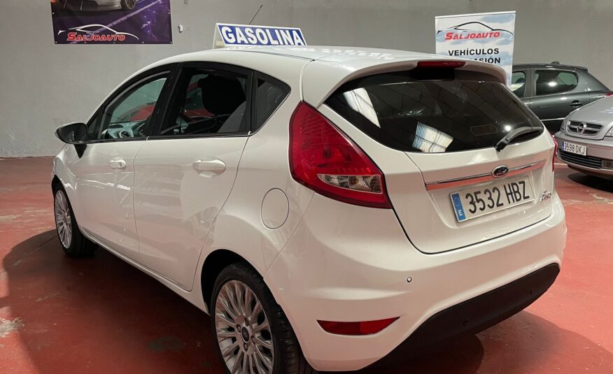 FORD Fiesta 1.4 Titanium