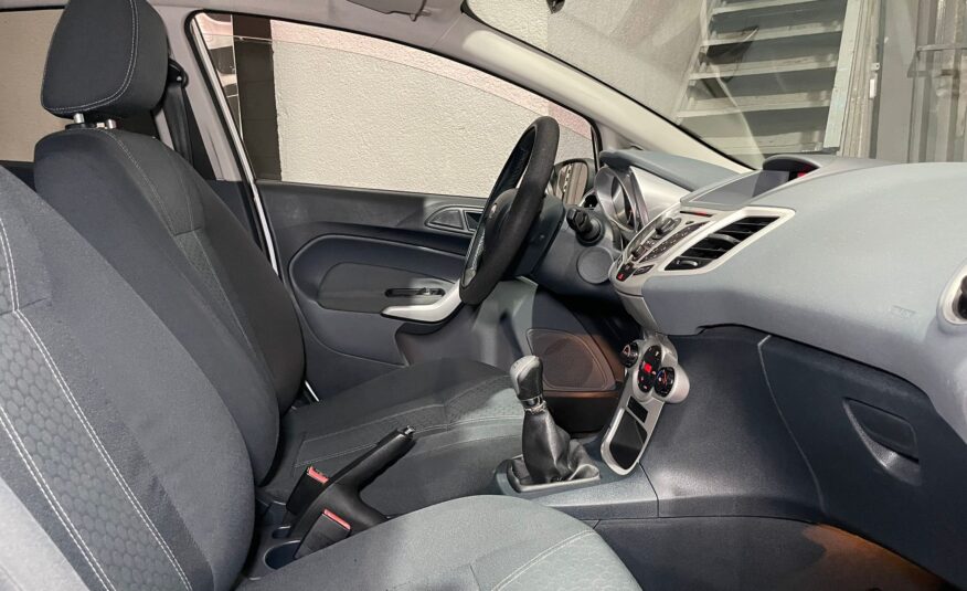 FORD Fiesta 1.4 Titanium