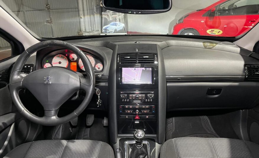 PEUGEOT 407 2.0 HDi Sport