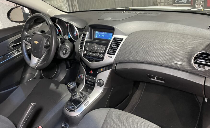 CHEVROLET CRUZE 1.6 LT Clima