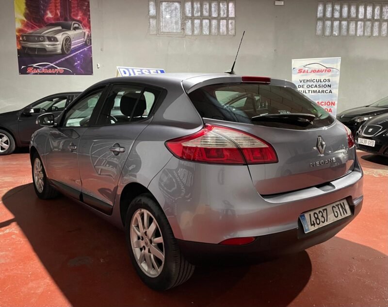 RENAULT Megane 1.5 DCi TomTom Edition