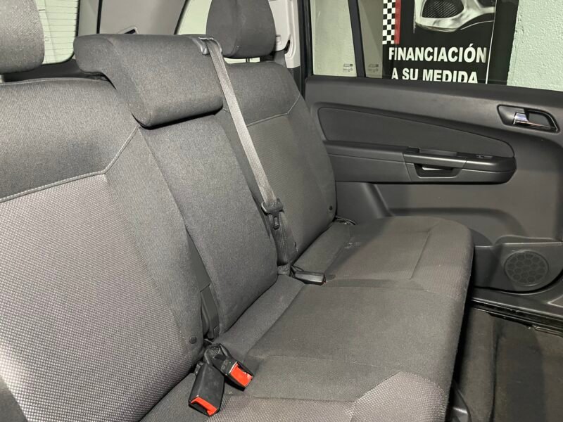 OPEL Zafira 1.6 16v Enjoy Plus