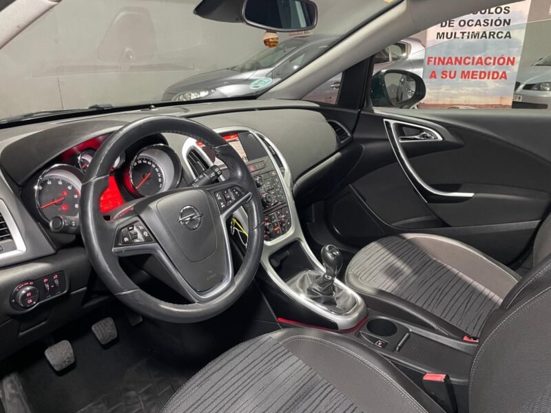 OPEL Astra 1.4 Turbo Selective