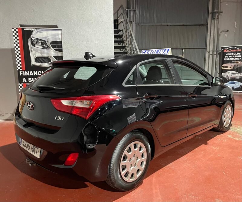 HYUNDAI i30 1.4 Tecno