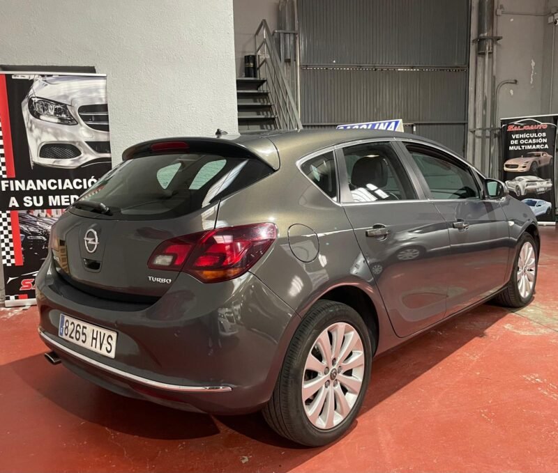OPEL Astra 1.4 Turbo Excellence
