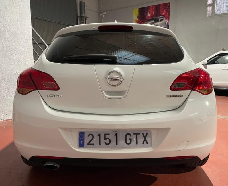 OPEL Astra 1.4 Turbo Cosmo