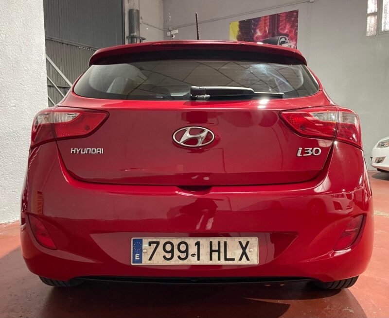 HYUNDAI i30 1.4 Tecno