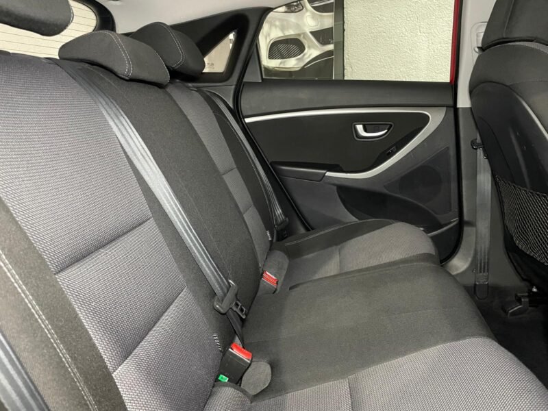 HYUNDAI i30 1.4 Tecno