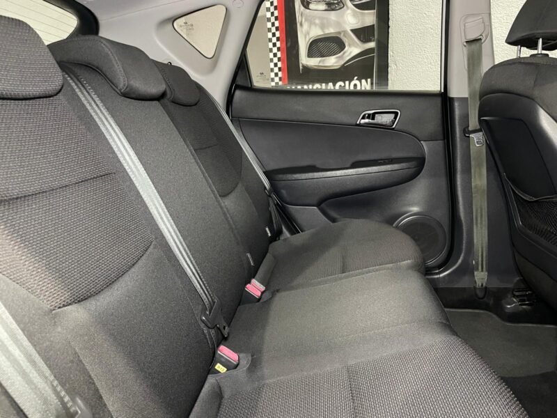 HYUNDAI i30 1.4 GLS FDU Comfort