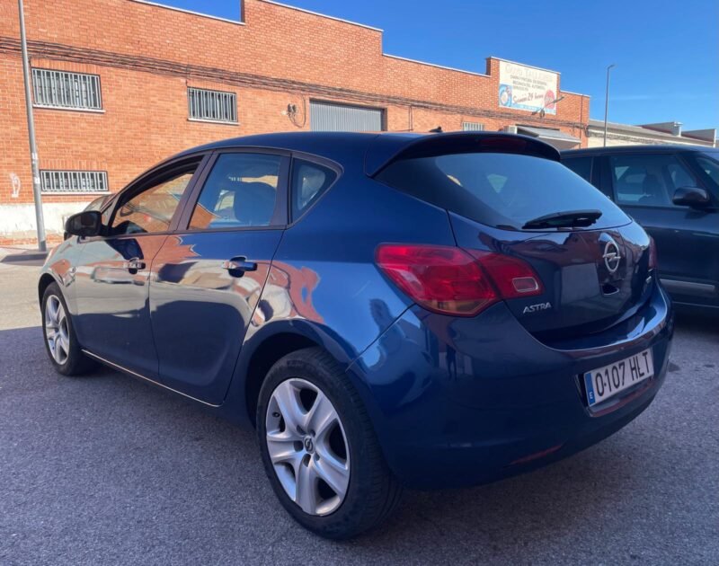 OPEL Astra 1.7 CDTi Selective