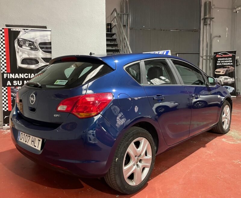 OPEL Astra 1.7 CDTi Selective