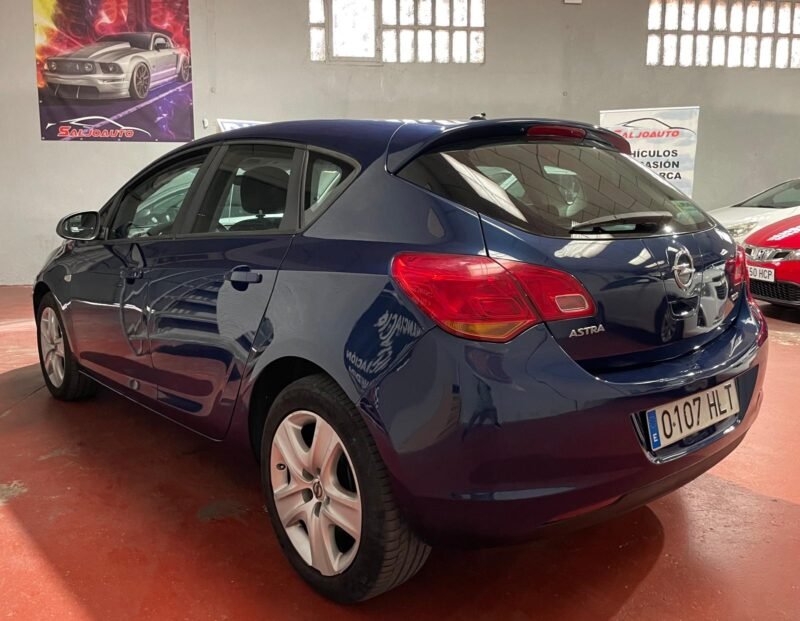 OPEL Astra 1.7 CDTi Selective
