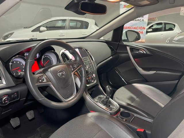 OPEL Astra 1.4 Turbo Excellence