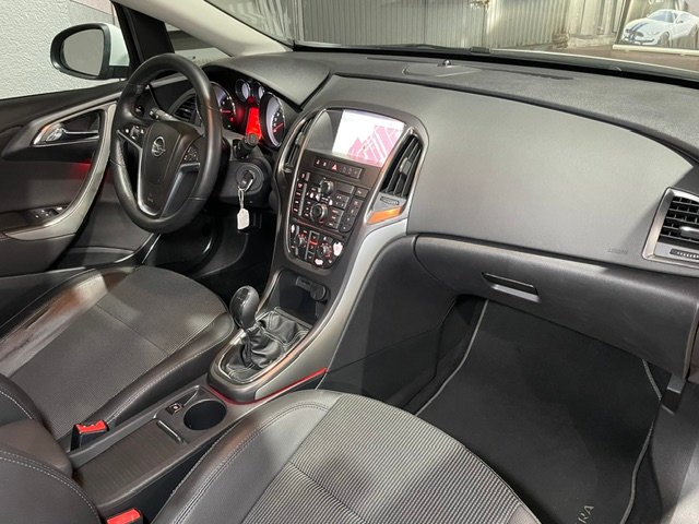 OPEL Astra 1.4 Turbo Excellence