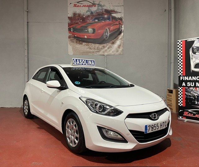 HYUNDAI i30 1.4 City S