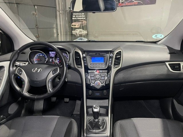HYUNDAI i30 1.4 City S