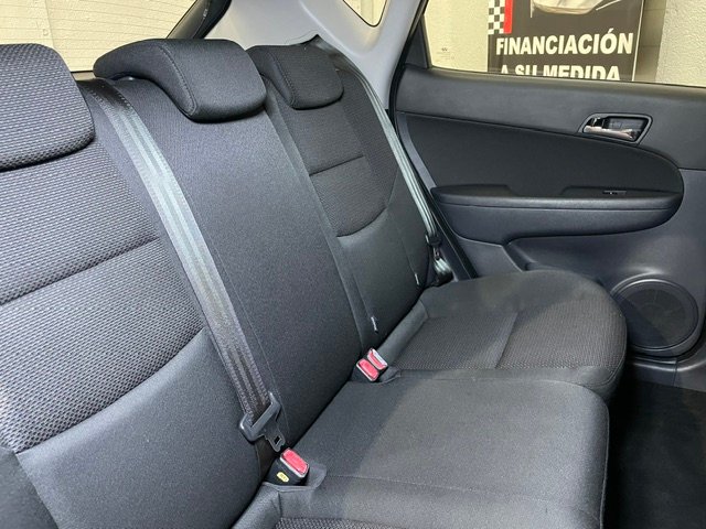 HYUNDAI i30 1.4 GLS Comfort