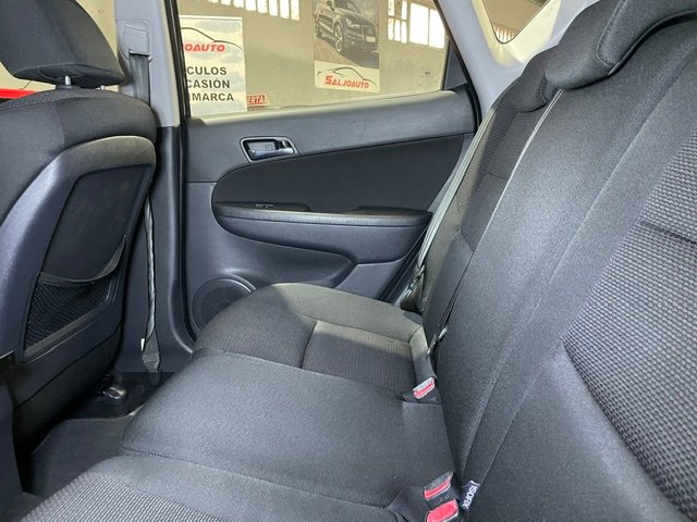 HYUNDAI i30 1.4 GLS Comfort
