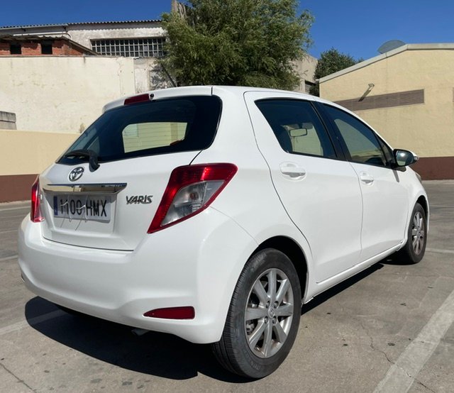 TOYOTA Yaris 1.0 VVTi City