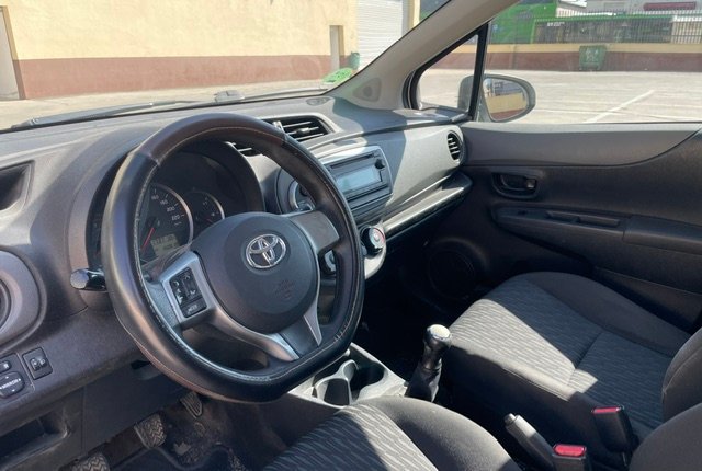 TOYOTA Yaris 1.0 VVTi City